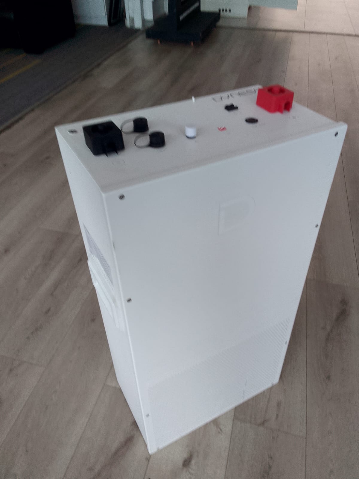 dYNESS 16KW